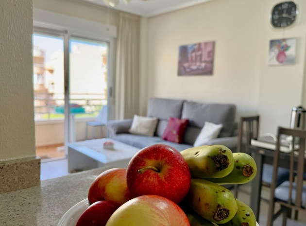 Resale - Apartment - Torrevieja - Torrevieja Centro
