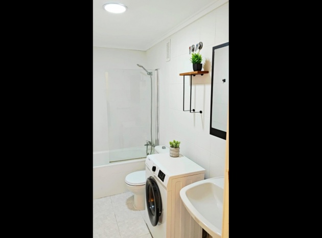Wiederverkauf - Wohnung - Torrevieja - Torrevieja Centro