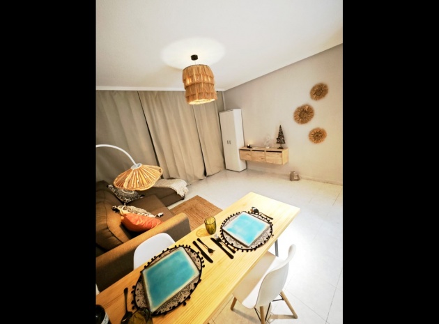Wiederverkauf - Wohnung - Torrevieja - Torrevieja Centro