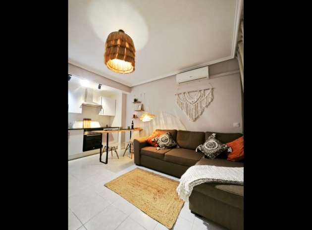 Wiederverkauf - Wohnung - Torrevieja - Torrevieja Centro