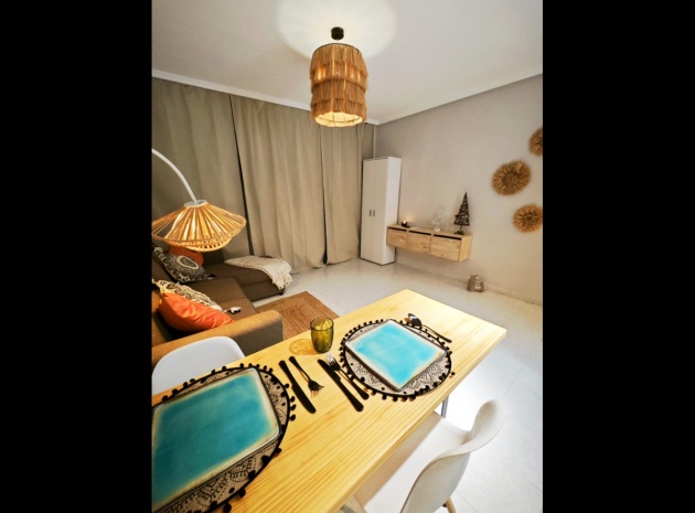 Wiederverkauf - Wohnung - Torrevieja - Torrevieja Centro