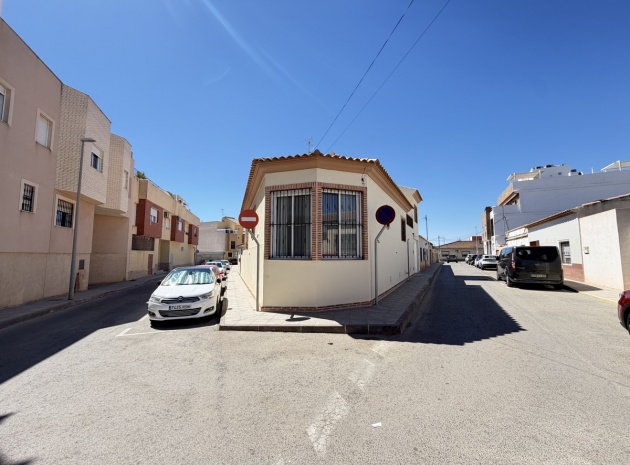 Resale - Townhouse - Pilar De La Horradada