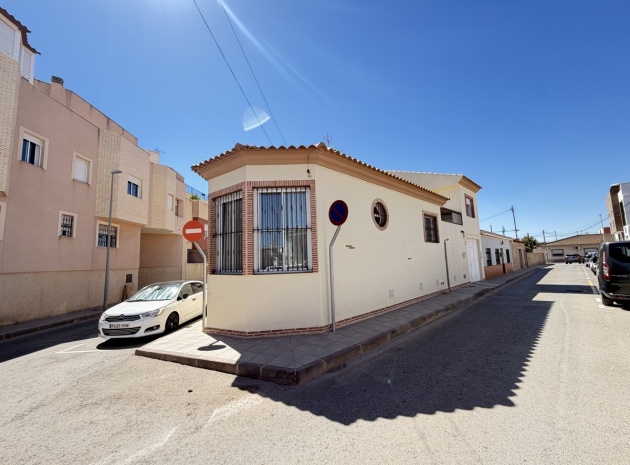 Resale - Townhouse - Pilar De La Horradada