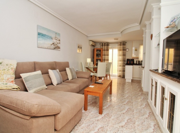 Resale - Townhouse - Villamartin - bosque de las lomas