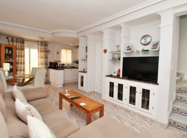 Resale - Townhouse - Villamartin - bosque de las lomas