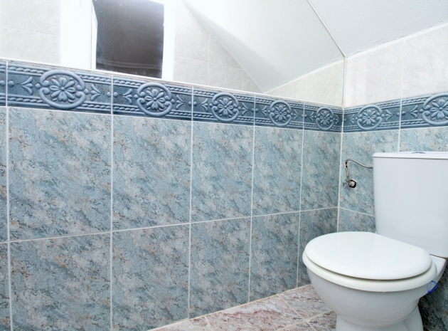 Resale - Townhouse - Villamartin - bosque de las lomas