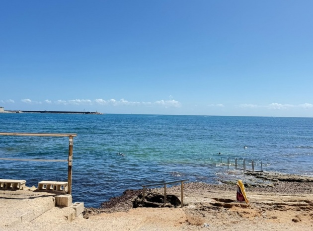 Återförsäljning - Lägenhet - Torrevieja - Torrevieja Centro