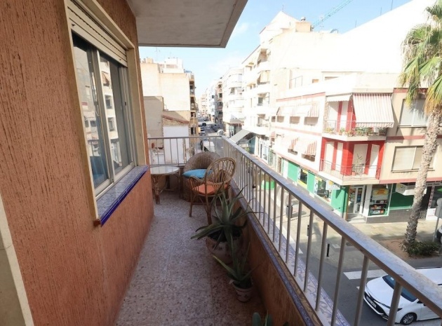 Wiederverkauf - Wohnung - Torrevieja - Torrevieja Centro