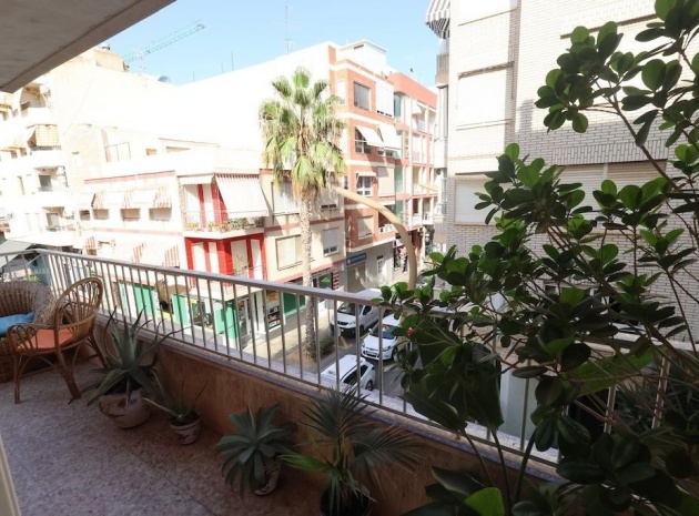 Wiederverkauf - Wohnung - Torrevieja - Torrevieja Centro