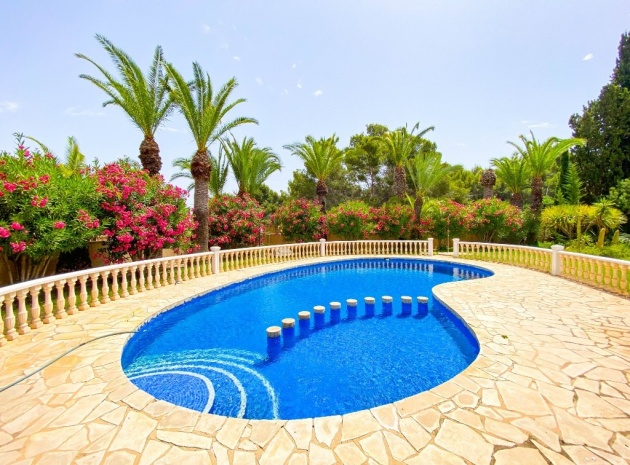 Återförsäljning - Villa - Orihuela - Villamartin