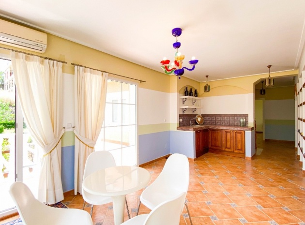 Återförsäljning - Villa - Orihuela - Villamartin