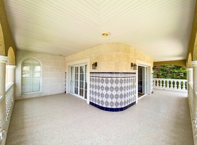 Återförsäljning - Villa - Orihuela - Villamartin