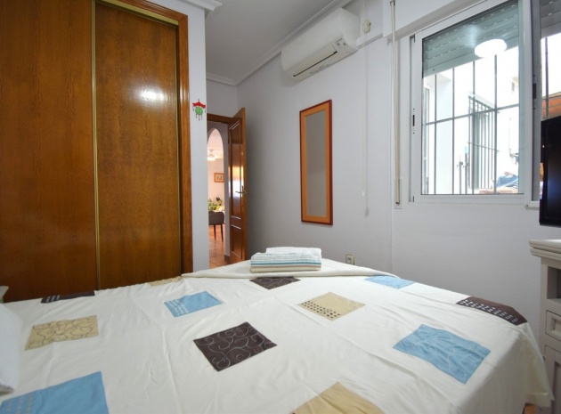 Resale - Villa - Orihuela - La Zenia