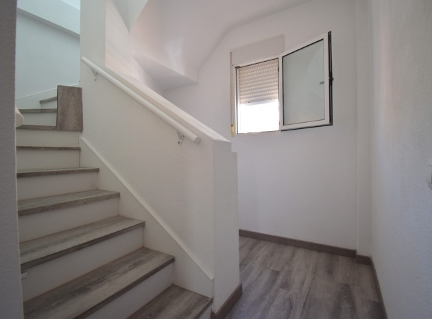 Wiederverkauf - Villa - Orihuela - Playa Flamenca