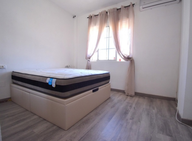 Wiederverkauf - Villa - Orihuela - Playa Flamenca