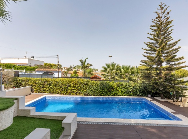 Återförsäljning - Villa - Orihuela - Los Balcones