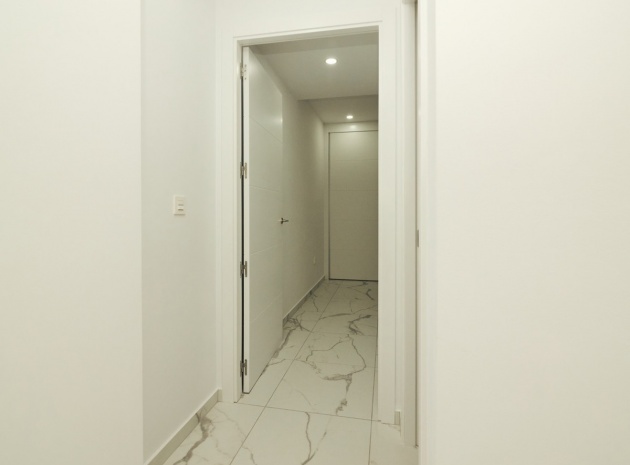 Wiederverkauf - Wohnung - Torrevieja - Torrevieja Centro