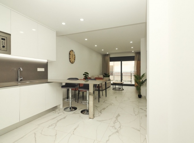 Wiederverkauf - Wohnung - Torrevieja - Torrevieja Centro