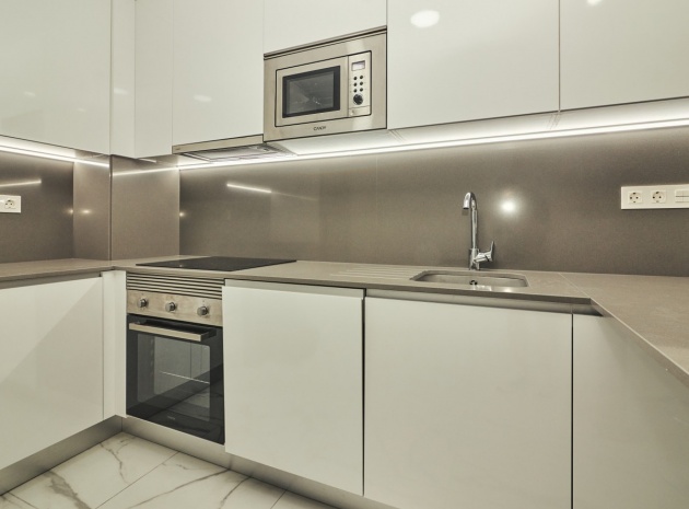 Wiederverkauf - Wohnung - Torrevieja - Torrevieja Centro
