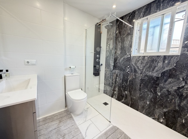 Revente - Villa - Villamartin