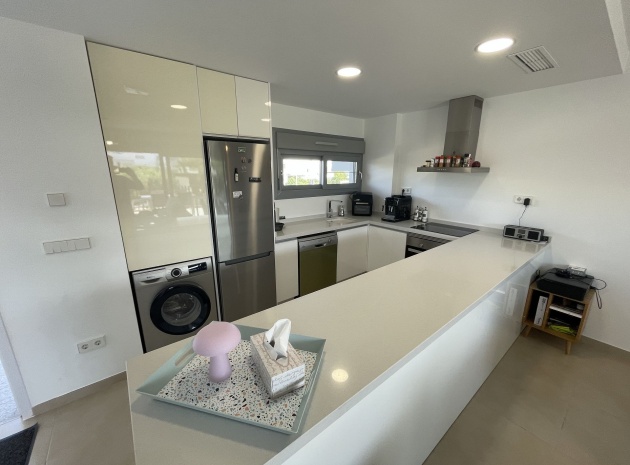 Återförsäljning - Lägenhet - San Miguel de Salinas - Capri Apartments