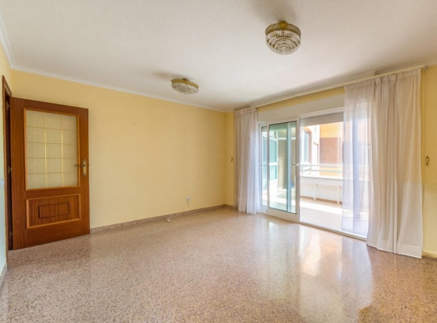 Wiederverkauf - Wohnung - Torrevieja - Torrevieja Centro