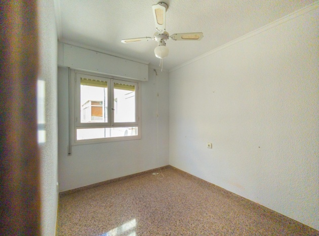 Wiederverkauf - Wohnung - Torrevieja - Torrevieja Centro
