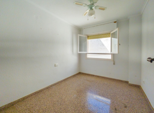 Wiederverkauf - Wohnung - Torrevieja - Torrevieja Centro