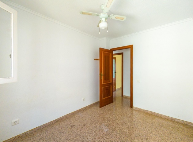 Wiederverkauf - Wohnung - Torrevieja - Torrevieja Centro