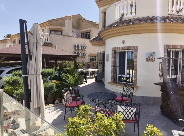 Återförsäljning - Villa - Guardamar del Segura - El Raso
