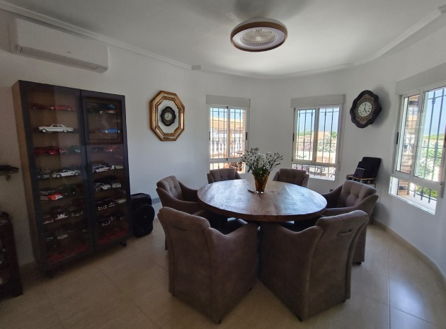 Återförsäljning - Villa - Guardamar del Segura - El Raso