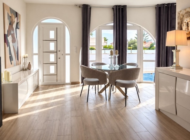 Återförsäljning - Villa - Ciudad Quesada - Dona Pepa
