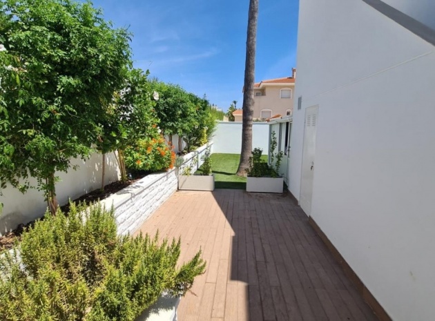 Återförsäljning - Villa - Ciudad Quesada - Dona Pepa