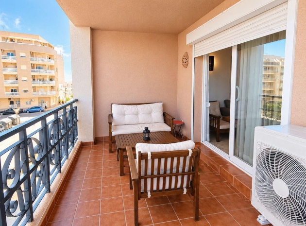 Resale - Apartment - Torrevieja - Playa De Los Locos