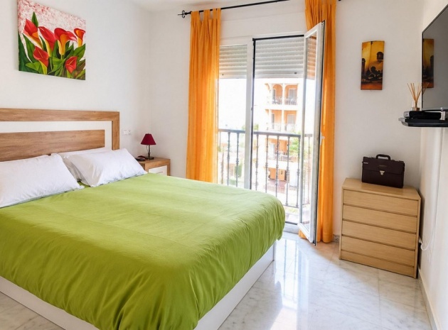 Resale - Apartment - Torrevieja - Playa De Los Locos