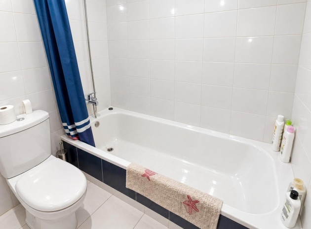 Resale - Apartment - Torrevieja - Playa De Los Locos