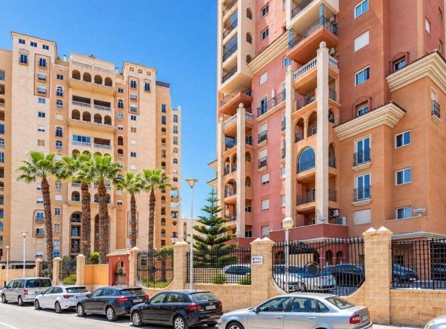 Resale - Apartment - Torrevieja - Playa De Los Locos