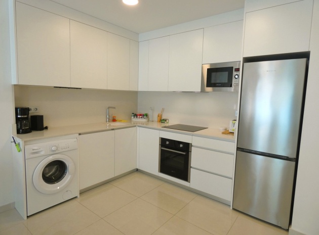 Resale - Apartment - Torrevieja - Torrevieja Centro