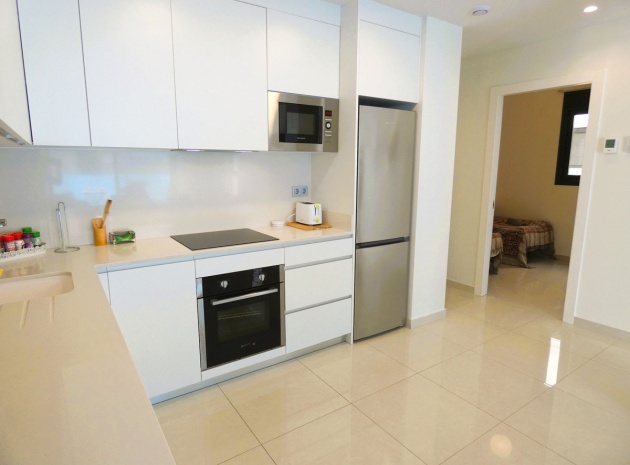 Resale - Apartment - Torrevieja - Torrevieja Centro