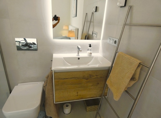 Resale - Apartment - Torrevieja - Torrevieja Centro