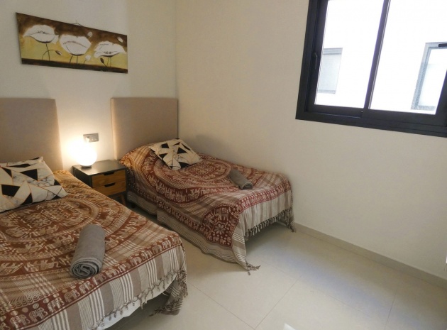 Resale - Apartment - Torrevieja - Torrevieja Centro