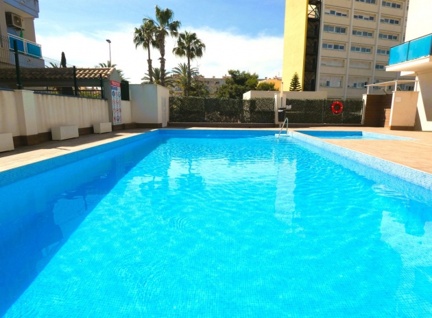 Resale - Apartment - Torrevieja - Torrevieja Centro