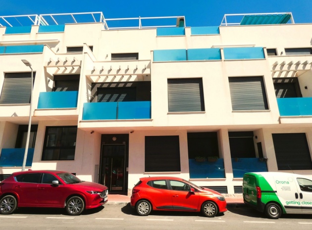 Resale - Apartment - Torrevieja - Torrevieja Centro