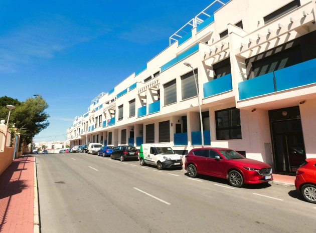 Resale - Apartment - Torrevieja - Torrevieja Centro
