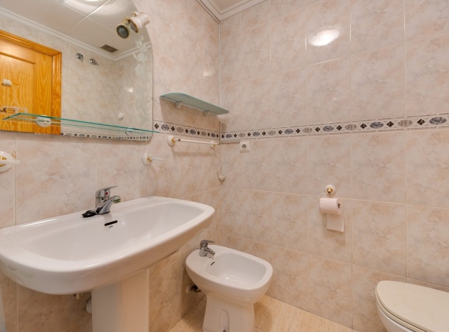 Wederverkoop - Appartement - Torrevieja - Torrevieja Centro