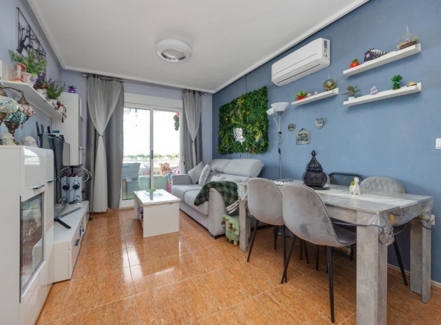 Resale - Apartment - Torrevieja - Torrevieja Centro