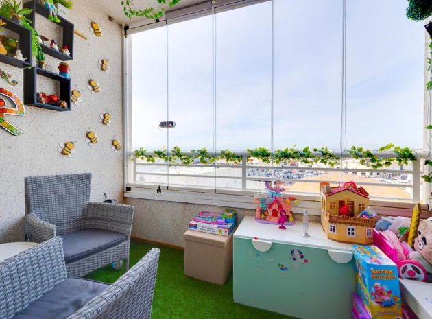 Resale - Apartment - Torrevieja - Torrevieja Centro