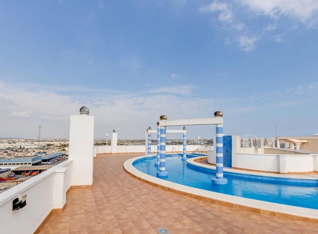 Resale - Apartment - Torrevieja - Torrevieja Centro