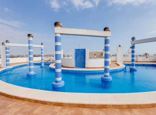 Resale - Apartment - Torrevieja - Torrevieja Centro
