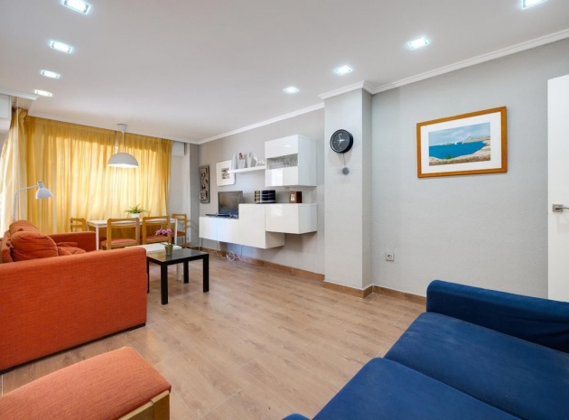 Återförsäljning - Lägenhet - Torrevieja - Torrevieja Centro